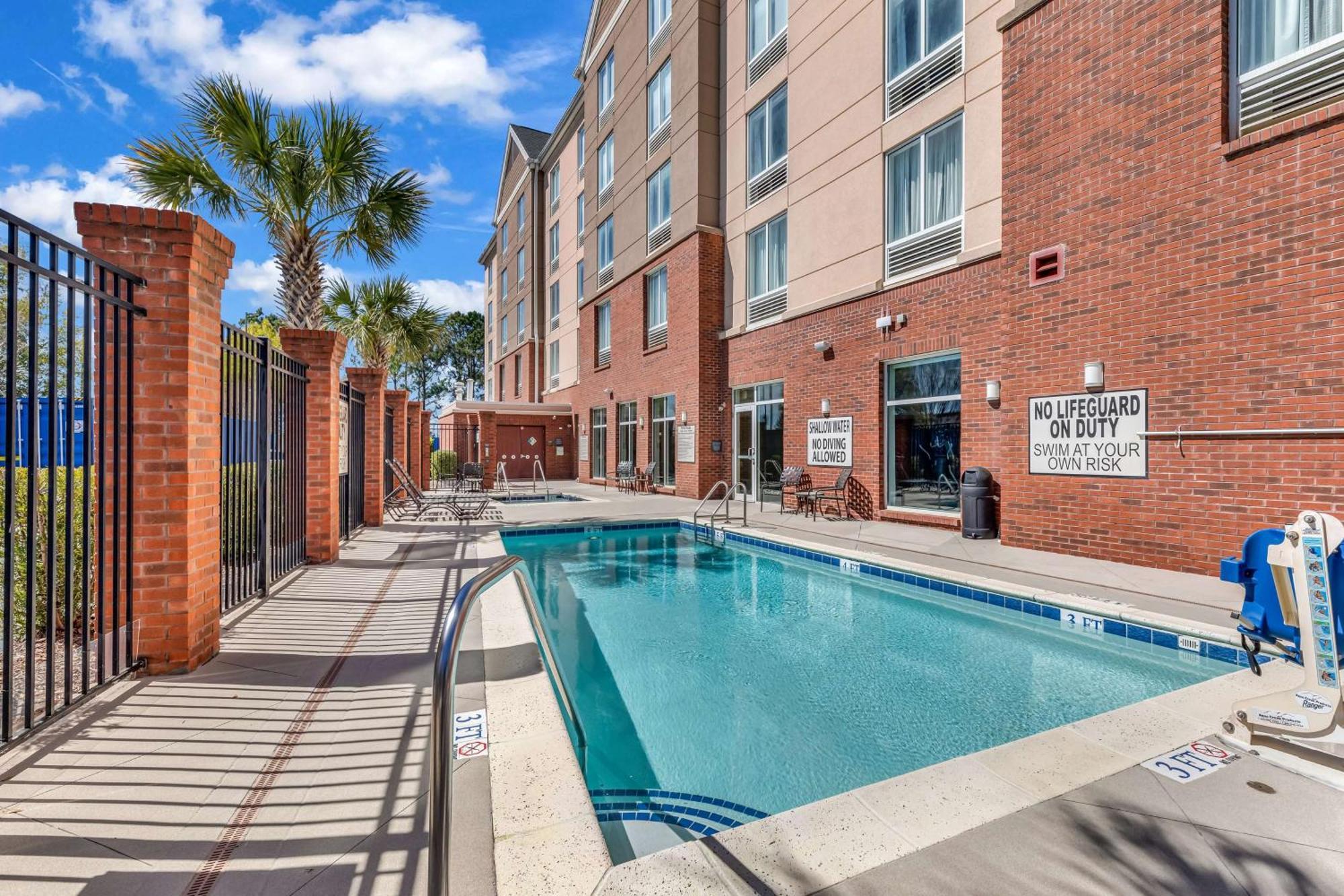 Hilton Garden Inn Myrtle Beach/Coastal Grand Mall Bagian luar foto