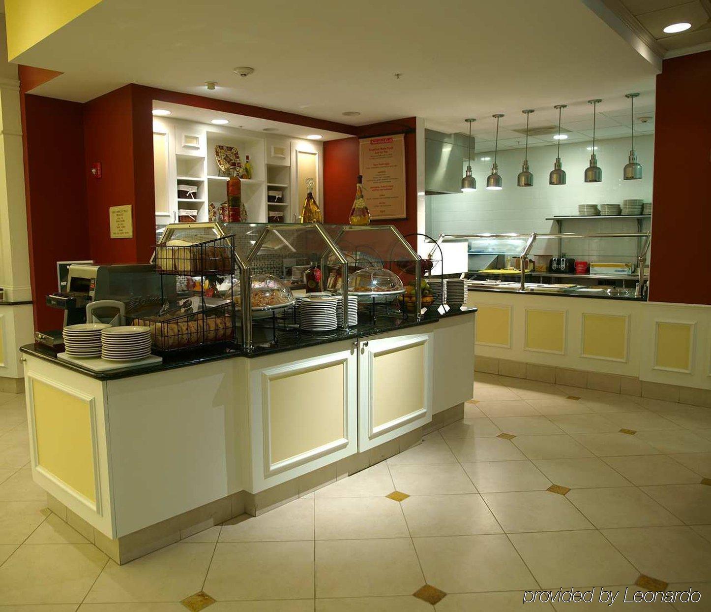 Hilton Garden Inn Myrtle Beach/Coastal Grand Mall Restoran foto